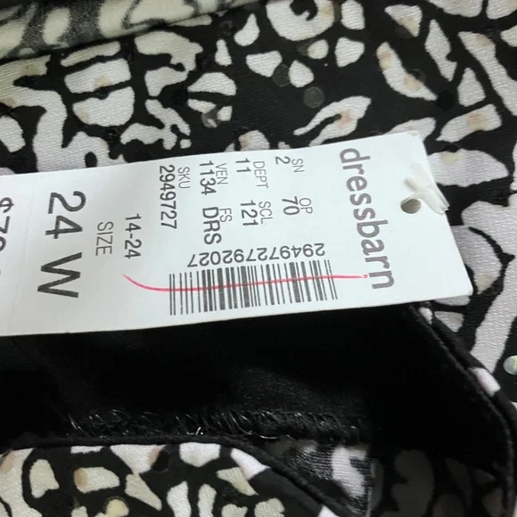 Dress two piece never worn - Picture 6 of 6